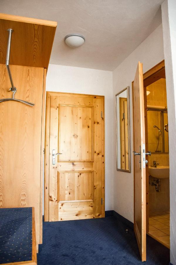 Hotel Bergwiesen - Zimmer Mit Balkon Oder Terasse Lohr Eksteriør billede