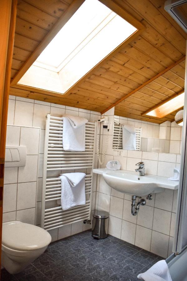 Hotel Bergwiesen - Zimmer Mit Balkon Oder Terasse Lohr Eksteriør billede